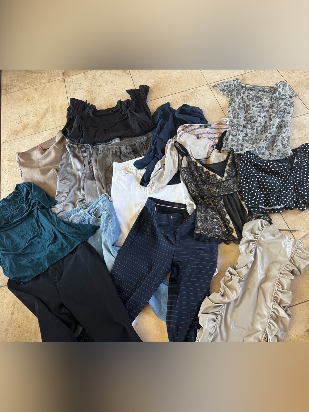 Brand names-Mixed Women's Clothing Lot